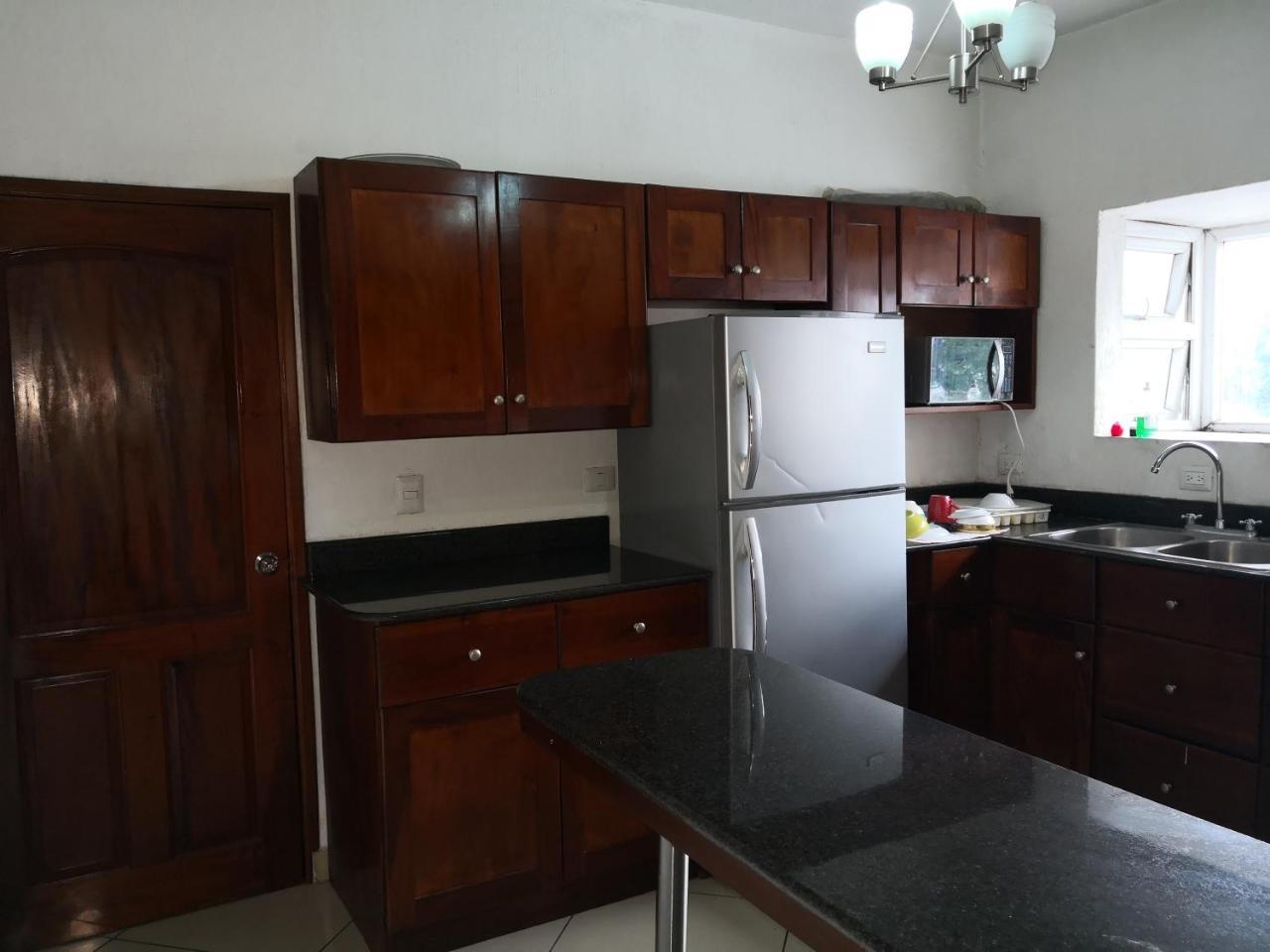 Apartamentos Comodos Cerca Del Aeropuerto Guatemala-Stadt Exterior foto